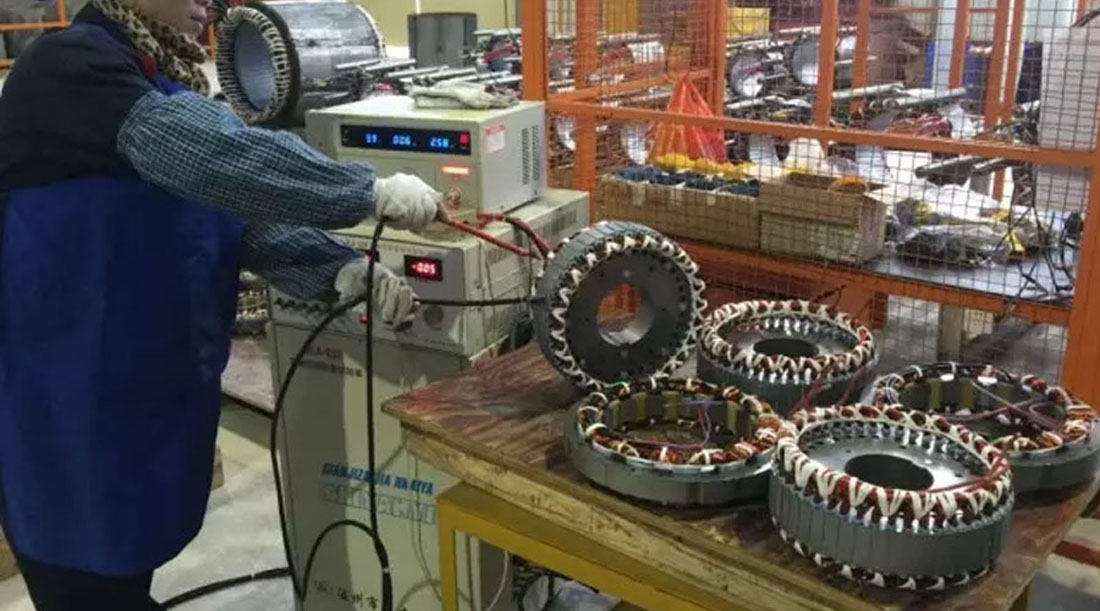 發電機是怎么發電的（通俗）