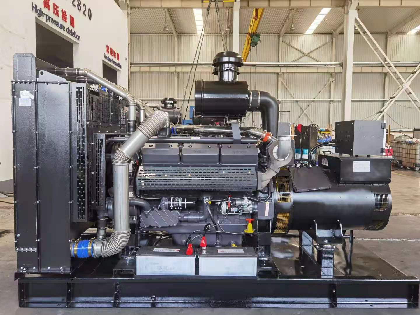 上柴股份系列發(fā)電機組，550KW底座油箱款準備發(fā)貨